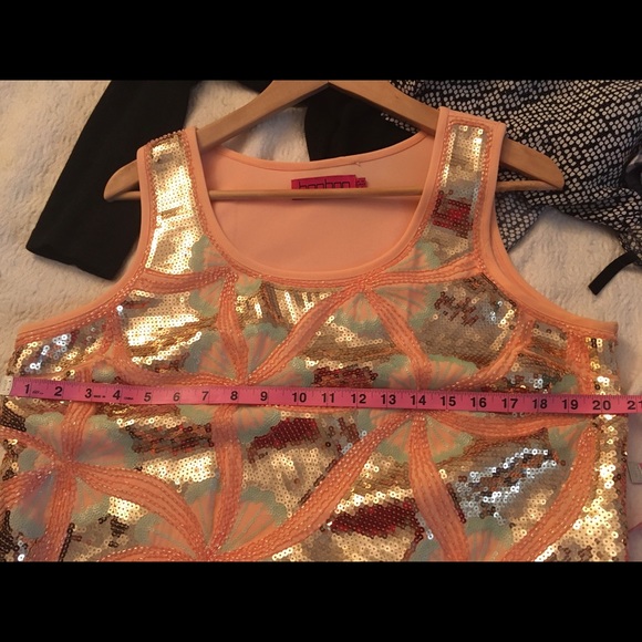 Gorgeous Peach sequinned party dress - Picture 9 of 12